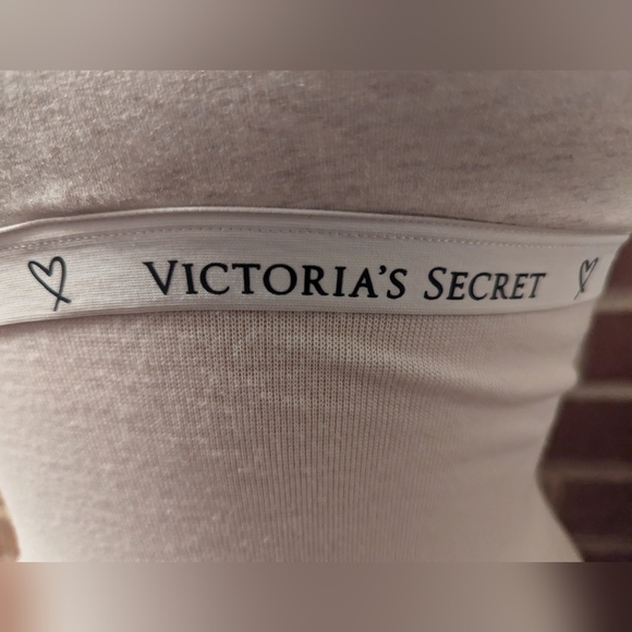 Victoria's Secret Wire-free Bra. 36D. Cream. Unworn. - Picture 2 of 7